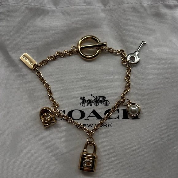 COPY - Coach Charm Bracelet - Picture 3 of 4